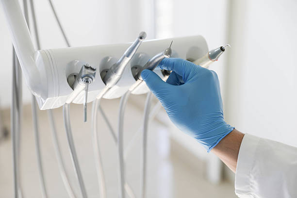 Professional Tooth Extraction technician working in Weston, FL